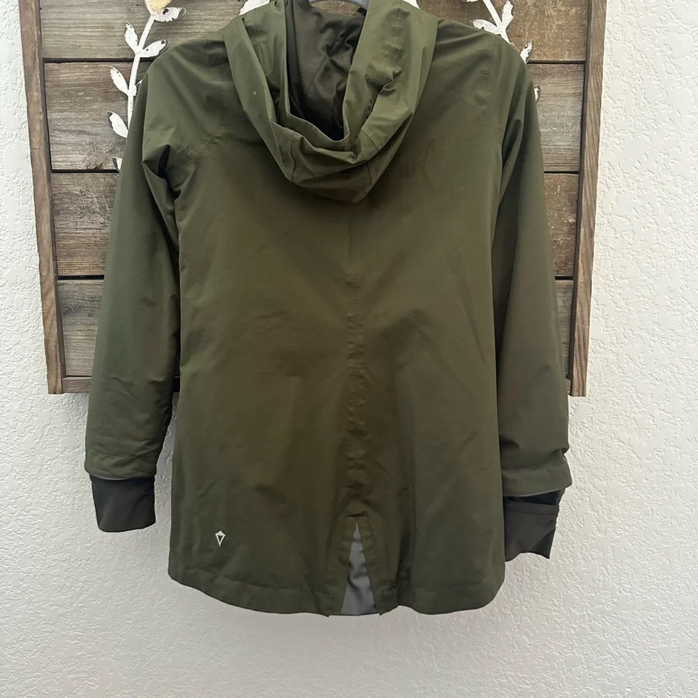 Ivivva Lululemon Girls Green Jacket Size‎ 10